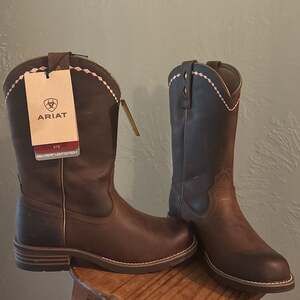Ariat Unbridled Roper Western Boot Distressed Brown